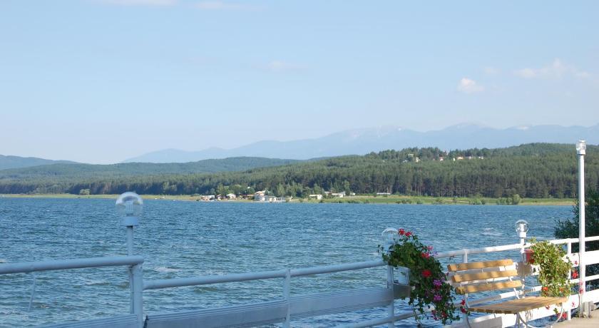 White Village Park Iskar Lake Pasarel Eksteriør bilde