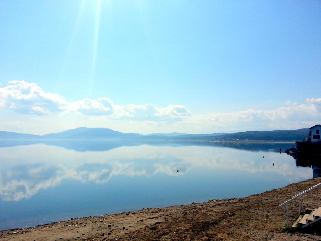 White Village Park Iskar Lake Pasarel Eksteriør bilde